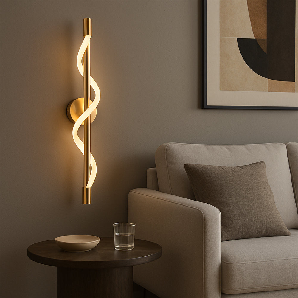 Linear Curve Wall Lamp