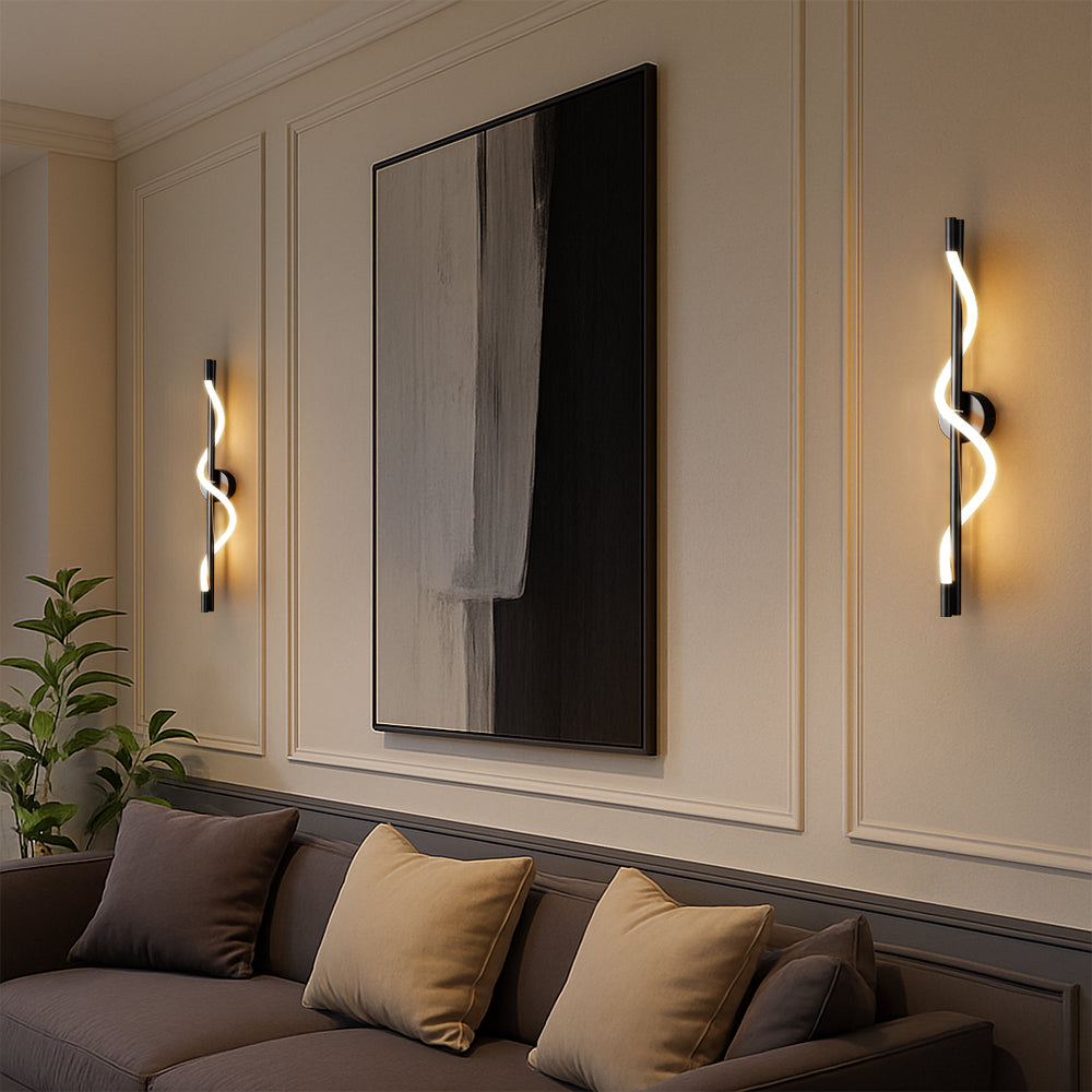 Linear Curve Wall Lamp