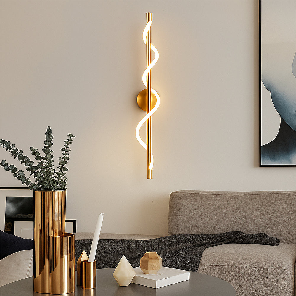 Linear Curve Wall Lamp