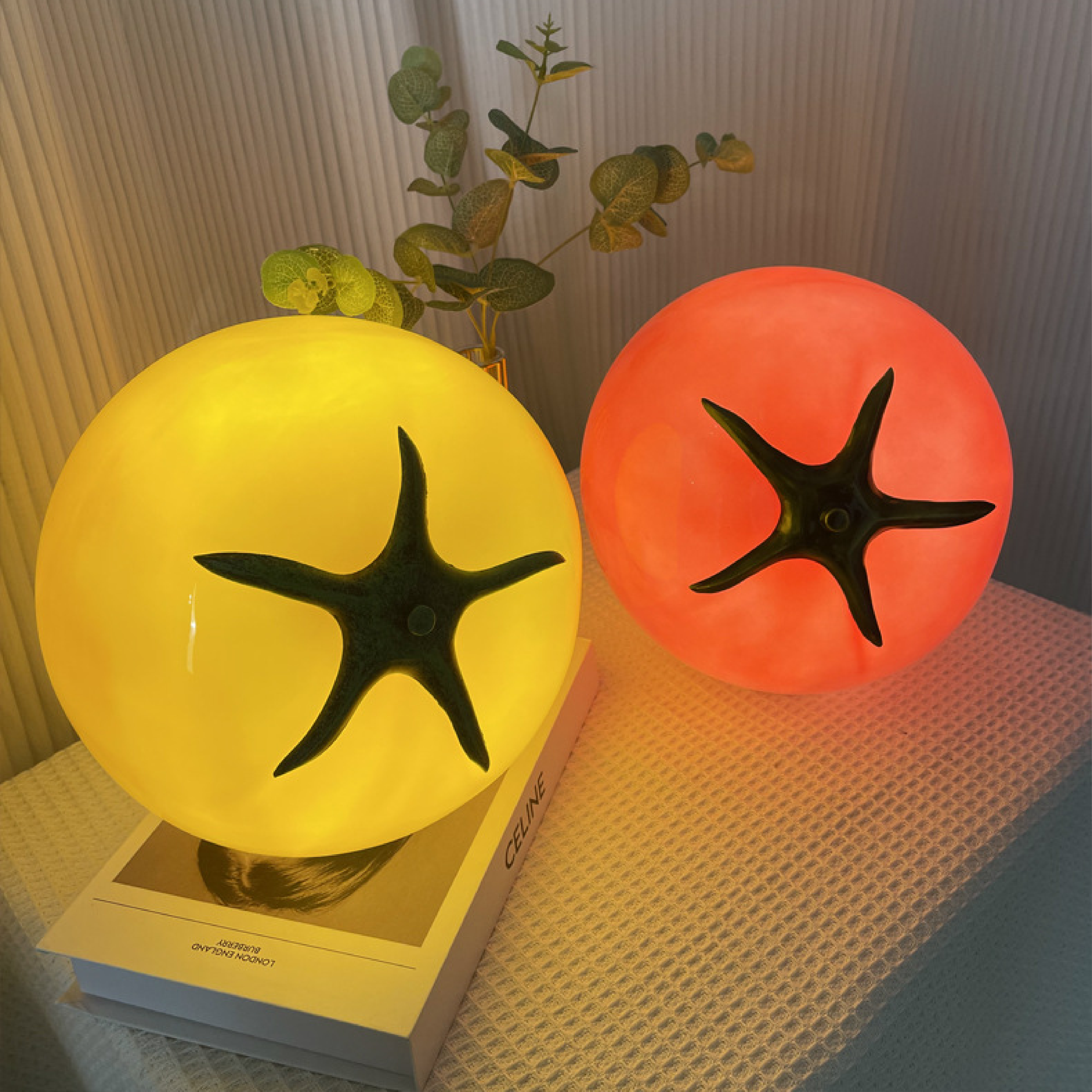 Tomato Table Lamp