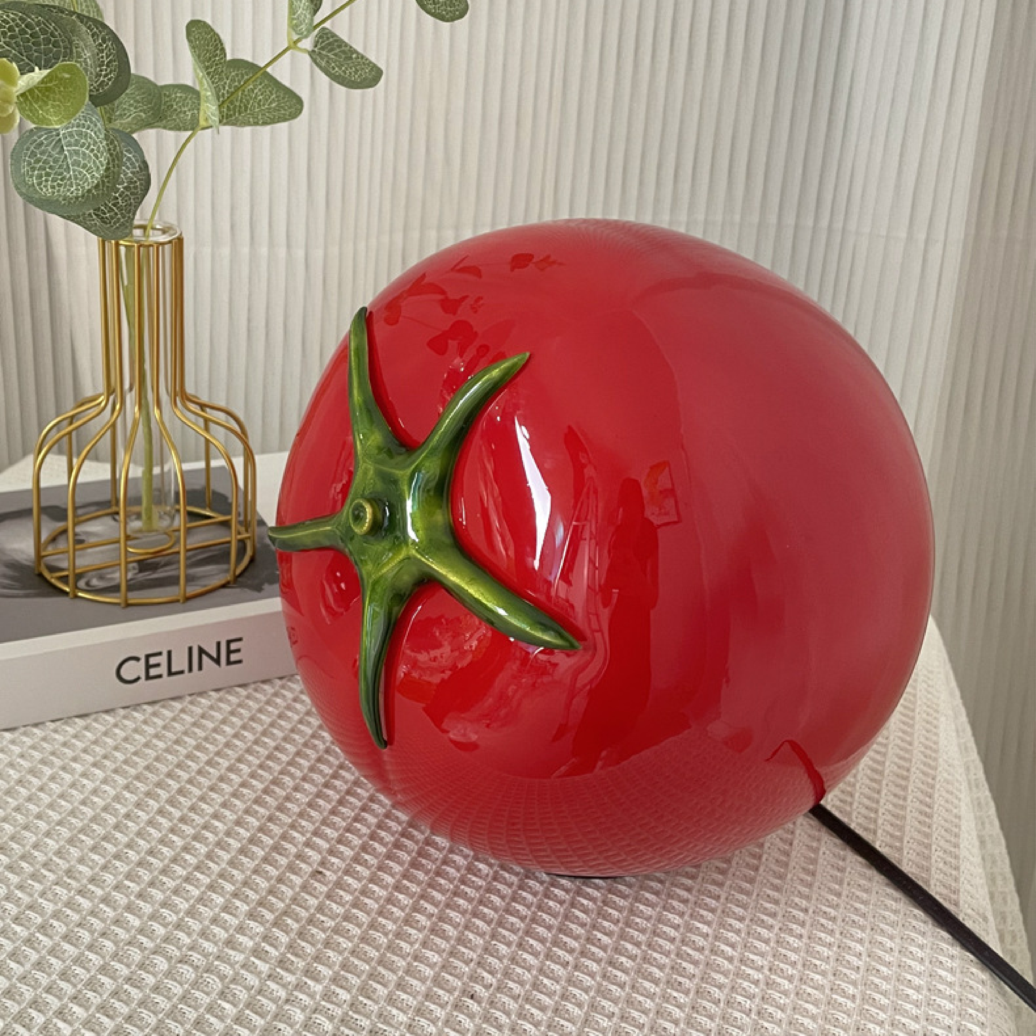 Tomato Table Lamp