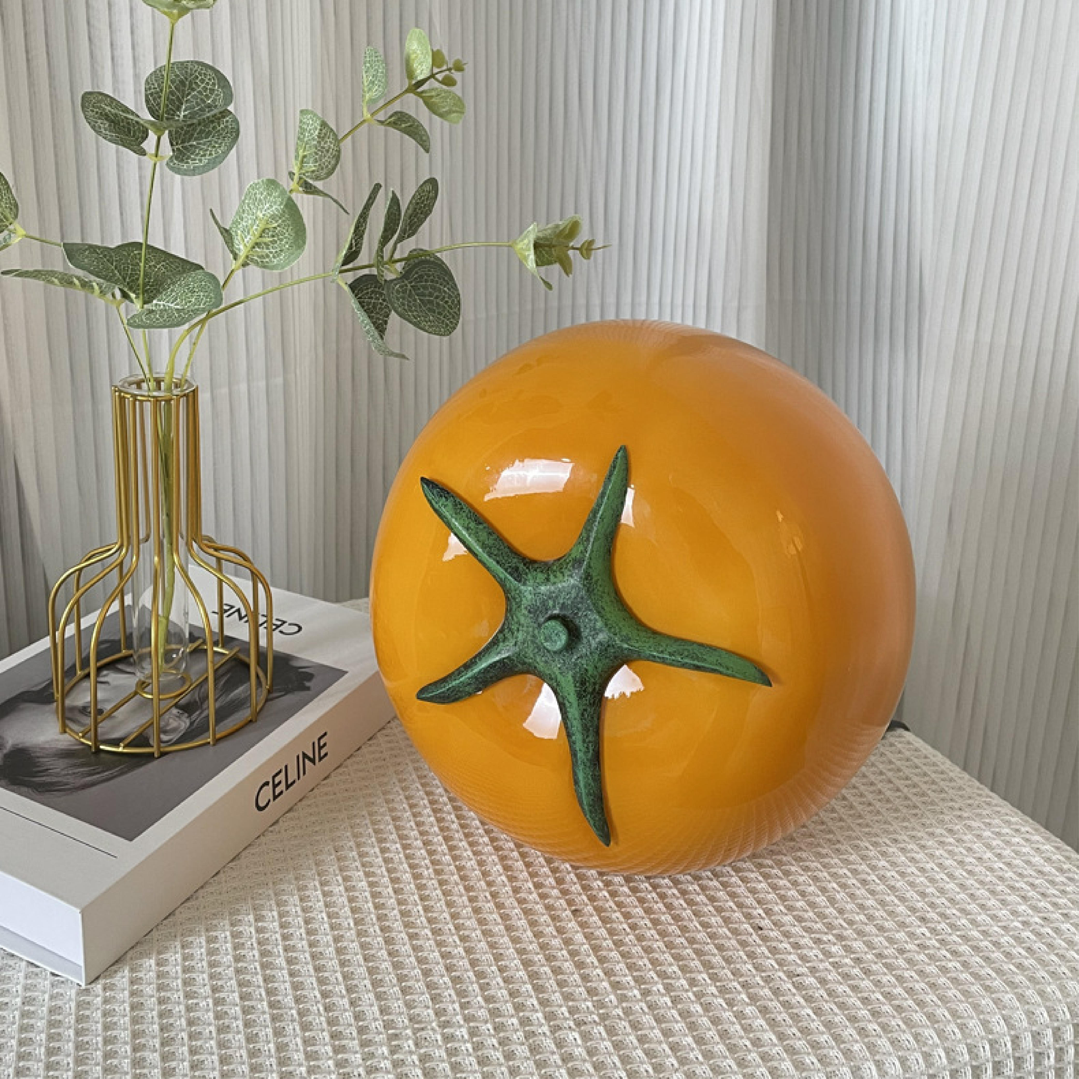 Tomato Table Lamp