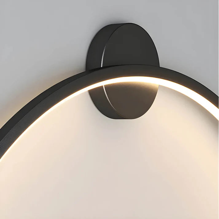 Jadi's Ring Wall Lamp